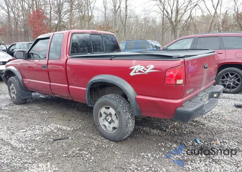 2002 Chevrolet S-10 Ls z USA, uszkodzony, nr VIN 1GCCT19WX28190041